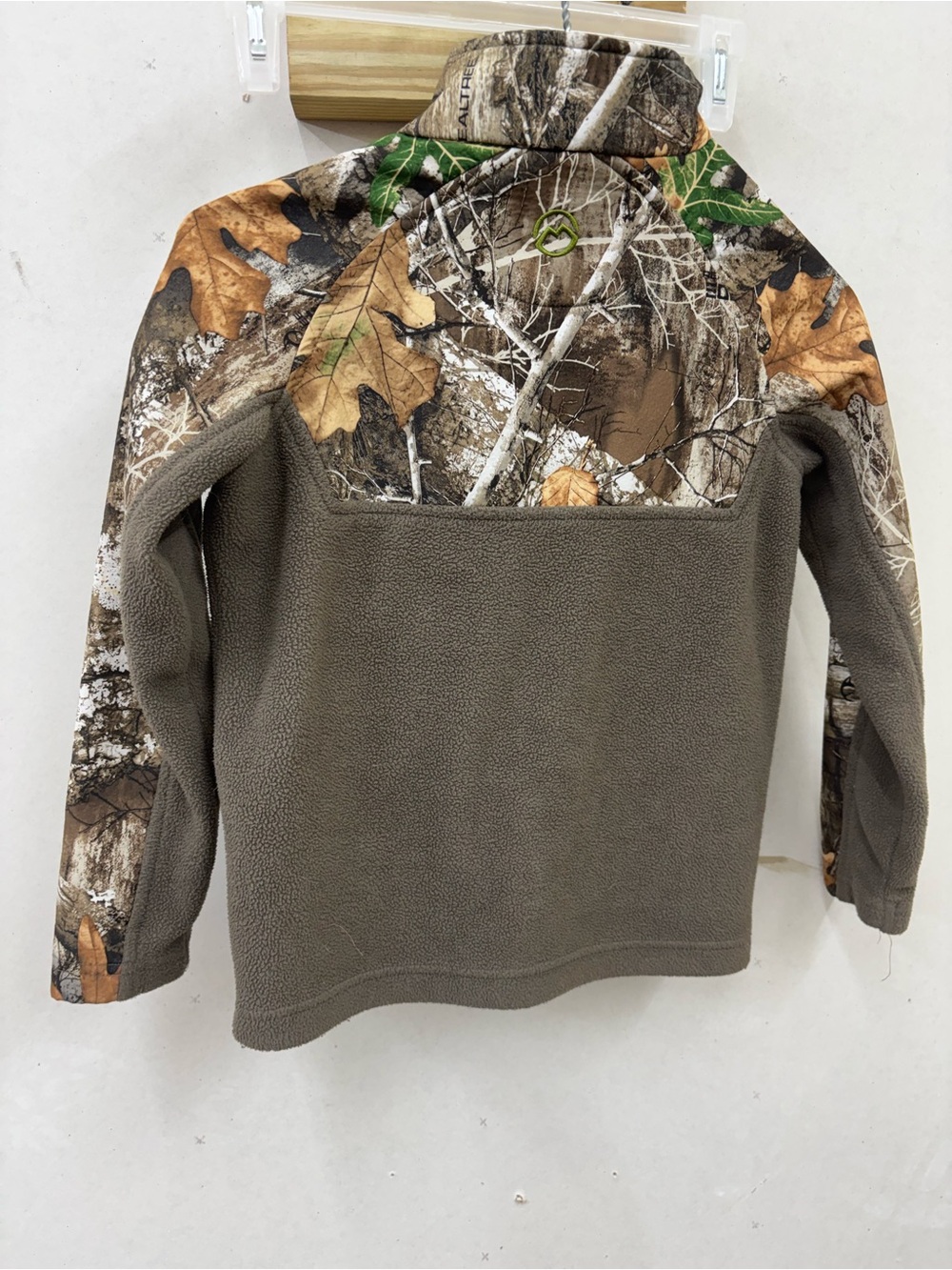 Magellan full zip Realtree camo accent jacket boy size XS - Picture 4 of 4